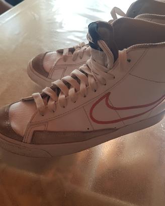 Scarpa da ginnastica Nike Blazer Mid
Taglia EU 39