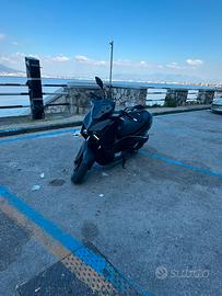 Xmax 300 tech max 2024