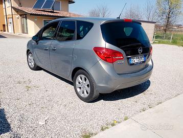 Opel Meriva benzina