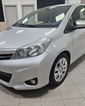 Toyota Yaris 1.4 D-4D 5 porte Lounge
