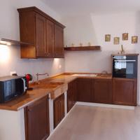 Cucina in arte povera. 