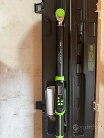 CHIAVE DINAMOMETRICA JBM DIGITALE 1/2″ 10-200NM