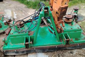 Trincia a catena a piatti interfilari