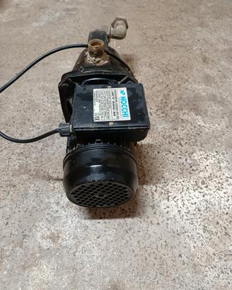 pompa autodescante