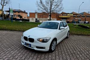 Bmw 116 116d 5p. Unique