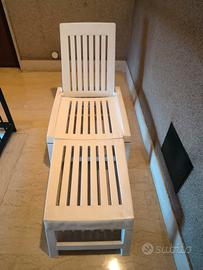 Lettino bianco in plastica 