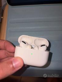 Cuffie AirPods Pro di prima generazione
