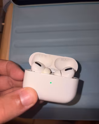 Cuffie AirPods Pro di prima generazione