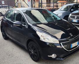 Peugeot 208 1.2 VTi 82 CV SENZA 1 PECCA