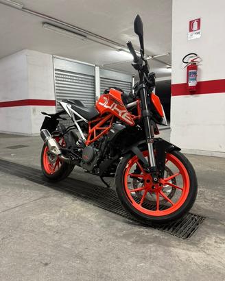 KTM Duke 390