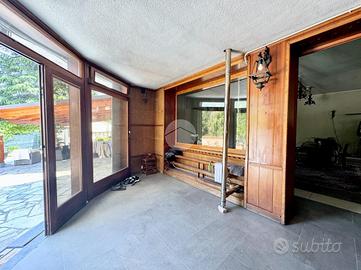 NEGOZIO A GASSINO TORINESE