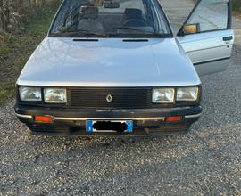 Renault 9