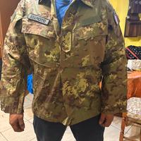 completo esercito militare