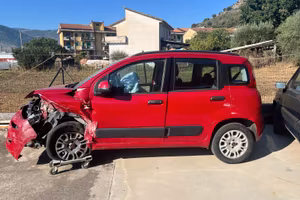 Fiat panda incidentata 