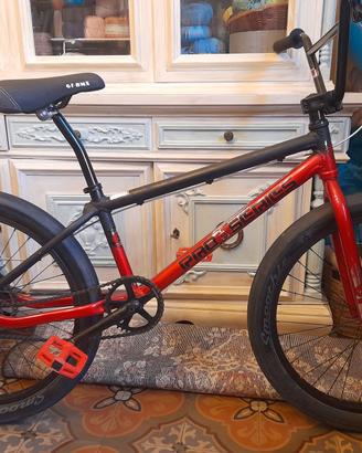 BMX GT Pro Series 24" Wheelie bike Red