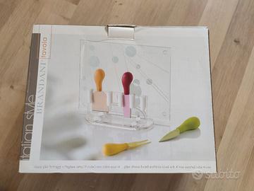 Brandani tagliere vetro 4 coltelli nuovo 