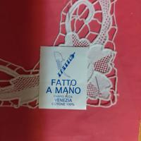 Pizzo da applicare a mano su lenzuolo matrimoniale