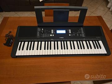 Tastiera digitale Yamaha PSR-E373 + custodia