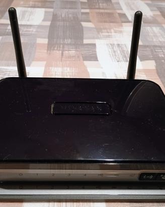 Modem Router Netgear  N300 Modello  DGN2200-100PES
