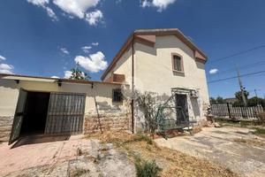 RUSTICO A LUCERA