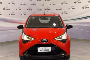 Toyota Aygo Connect 1.0 VVT-i 72 CV 5 porte x-clus