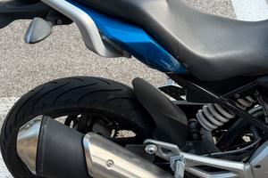 Moto incidentata - per ricambi