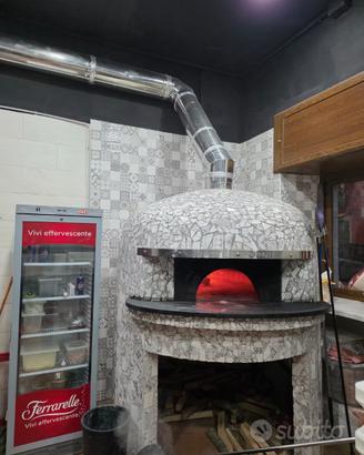 Pizzeria d'Asporto con Forno a Legna - Fuor