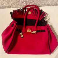 Borsa in neoprene con frange
