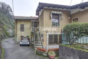 Terratetto in buono stato, libero subito.