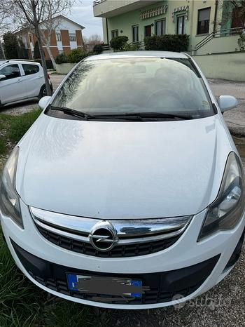 Opel Corsa 1.0 12V 3 porte edition 2013 48Kw