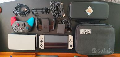 Nintendo Switch OLED Bianca + gadget