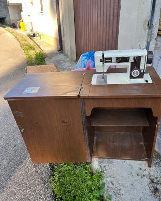 Macchina da cucire brother