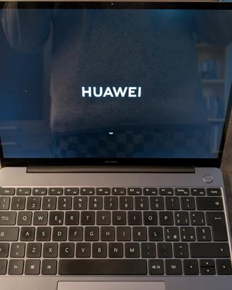 HUAWEI MateBook 13 - Ryzen 5 / 8GB RAM / 256GB SSD