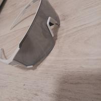 Occhiali da sole veloci