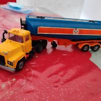 Mazak Camion Gulf Corgi