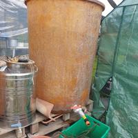 fusti in resina per vino o irrigazione orto