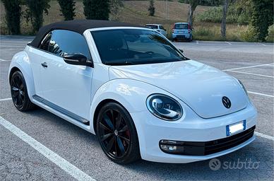 Volkswagen Maggiolino cabrio