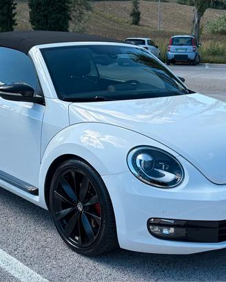 Volkswagen Maggiolino cabrio