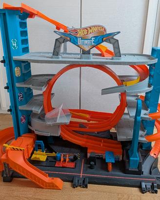 Hot Wheels City Ultimate Garage