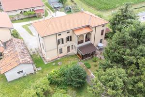 PORZIONE DI BIFAMILIARE A CURTATONE
