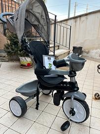Triciclo marca Lorelli