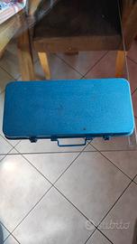 Cassetta con attrezzi a Brugola e cricchetto 