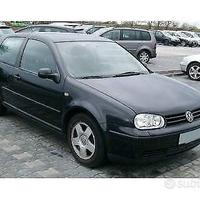 Parabrezza VW Golf 4