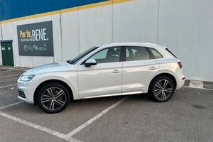 AUDI Q5 40 TDI BUSINESS SPORT 2.0 190 CV
