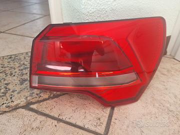 Fanale posteriore Audi Q3