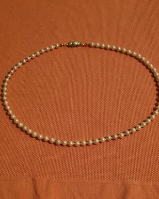 collana in perle di bigiotteria bianche vintage 