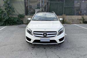 Merdedes-benz gla 220d 4matic