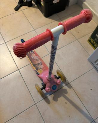 Monopattino bambini cars