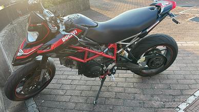 Ducati hypermotard 1100