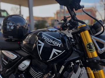 Triumph speed 400
